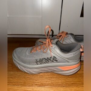 Hoka Bondi 7